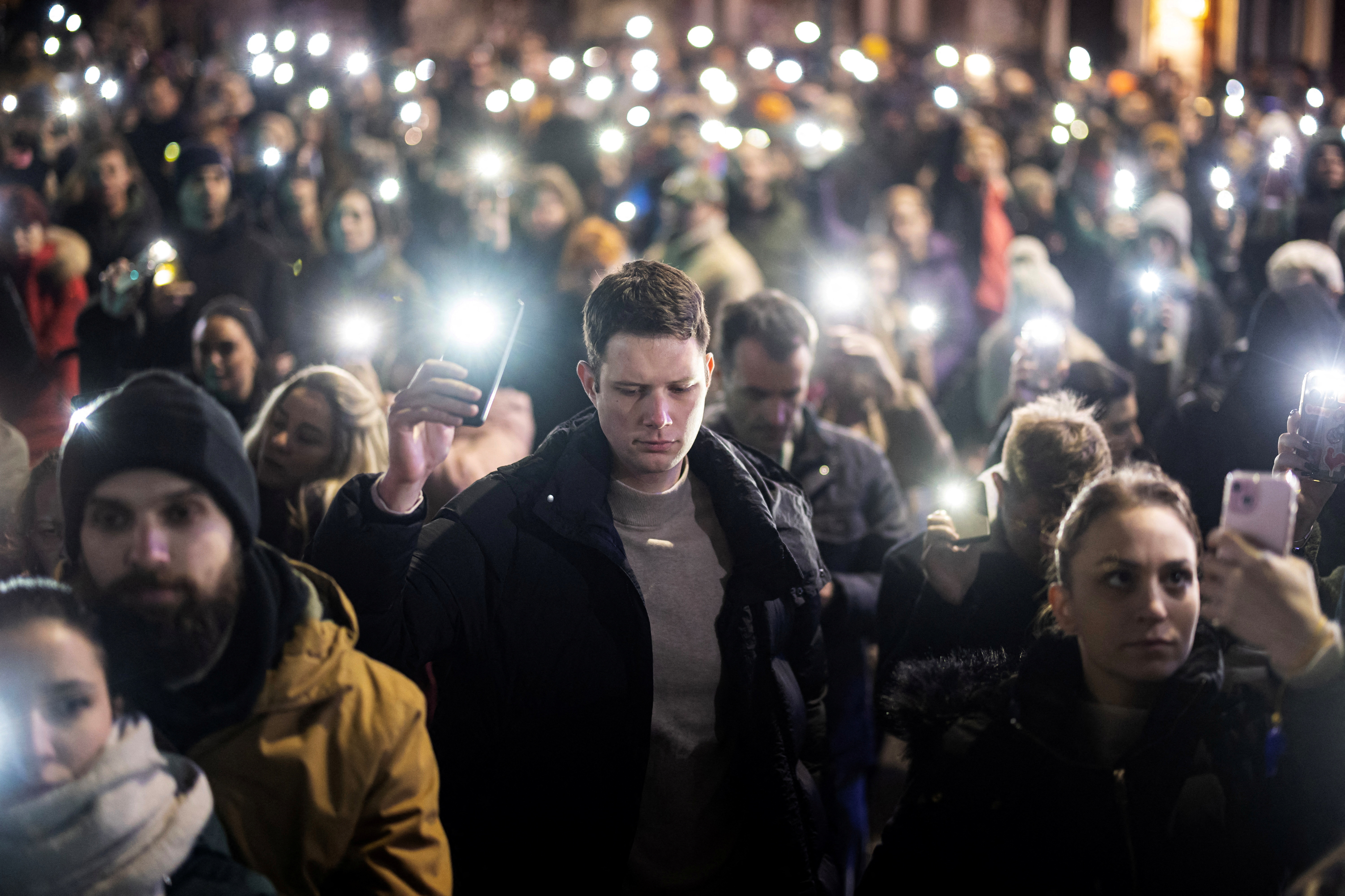 Παραιτήθηκε ο Σέρβος πρωθυπουργός-1