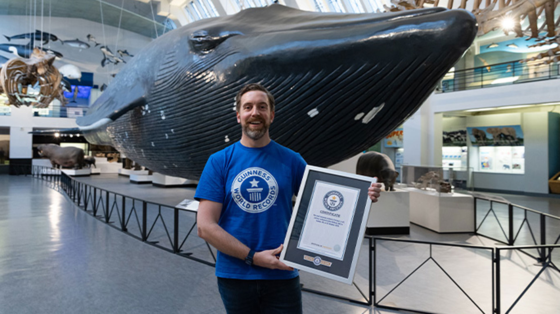 Ρεκόρ Γκίνες: Βρετανός επισκέφθηκε 42 μουσεία σε 12 ώρες-1