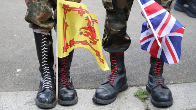 βρετανία-παγώνουν-τα-περιουσιακά-στο-563406931