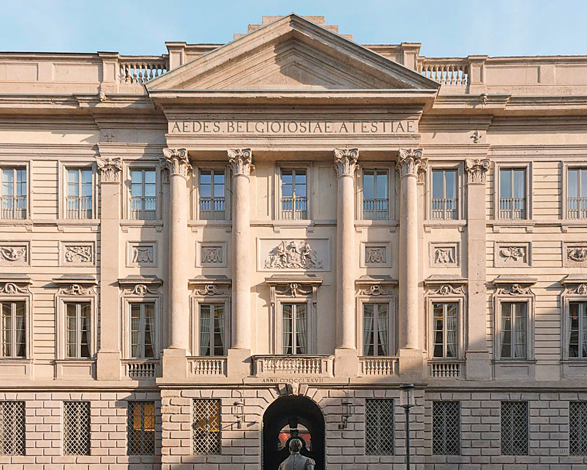 Ενας  παρ’ ολίγον βασιλιάς-5