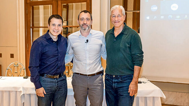 από-τις-αγκαλιές-στα-δικαστήρια-το-παρ-563413414