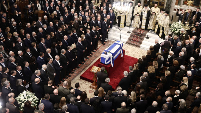 αντίο-με-τιμή-και-μέτρο-στον-κώστα-σημί-563410087