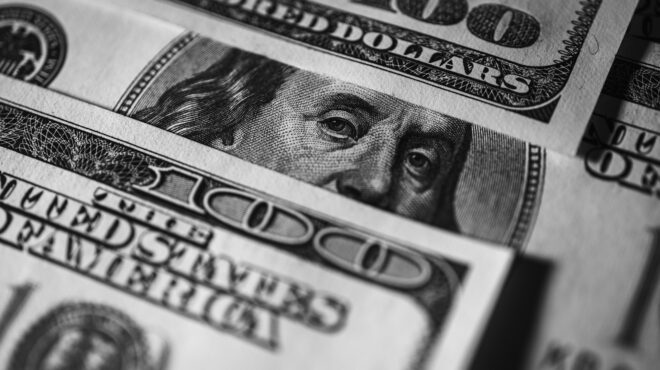 υποχωρεί-το-δολάριο-ο-τραμπ-δεν-θα-ε-563426350