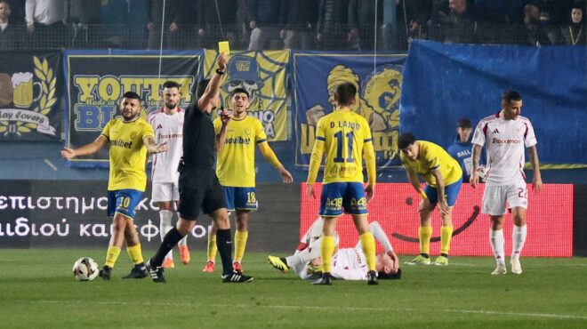 σούπερ-λιγκ-1-τα-μαύρα-σύννεφα-πυκνώνου-563405680