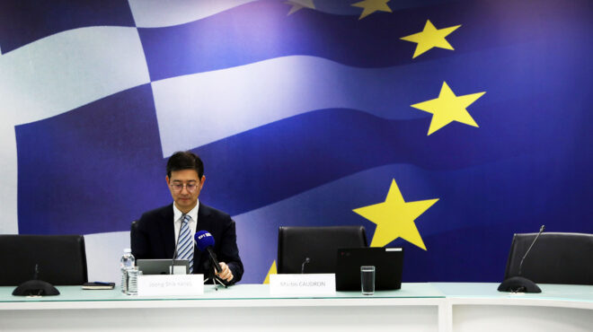 συστάσεις-δντ-για-συντάξεις-μισθούς-σ-563445289