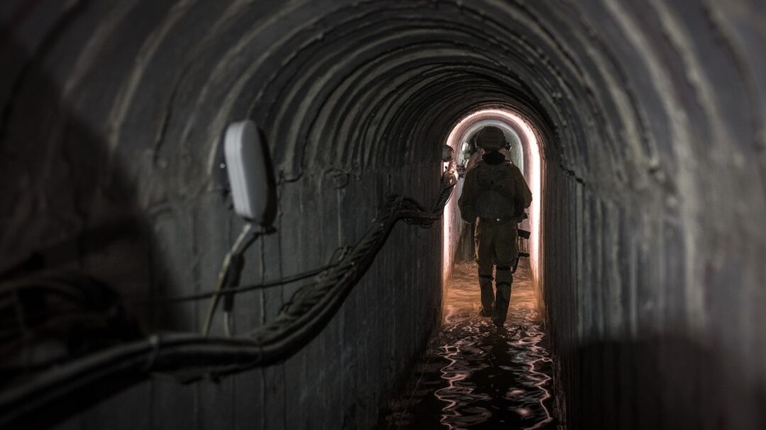 τζέικομπ-νέιγκελ-στην-κ-η-εποχή-της-ά-563423887