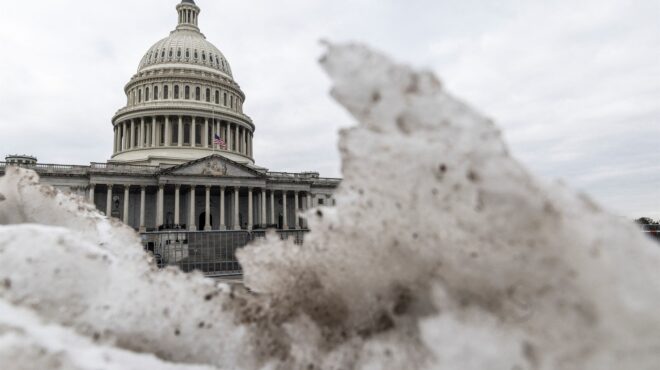 τραμπ-παρουσίες-και-απουσίες-στην-τελ-563423071