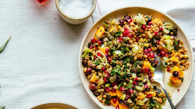 φακές-με-ψητή-κολοκύθα-και-μυρωδικά-563404108