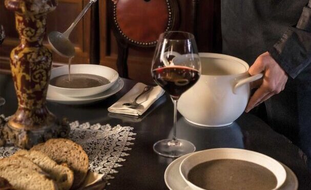 καστανόσουπα-με-μανιτάρια-563419684