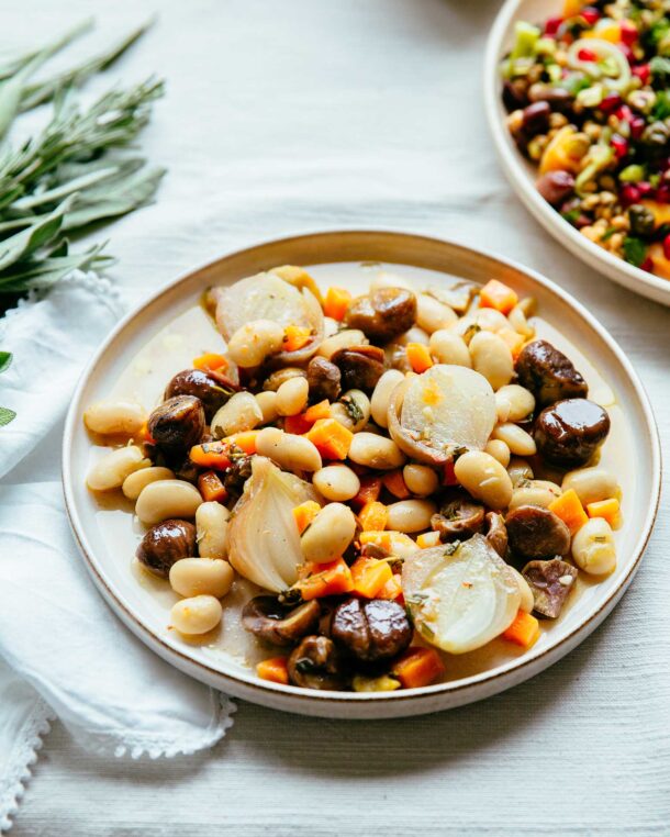 γίγαντες-με-κάστανα-στην-κατσαρόλα-563427571