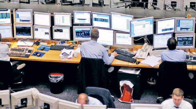 ανησυχία-για-την-απορρύθμιση-στον-χρη-563431663