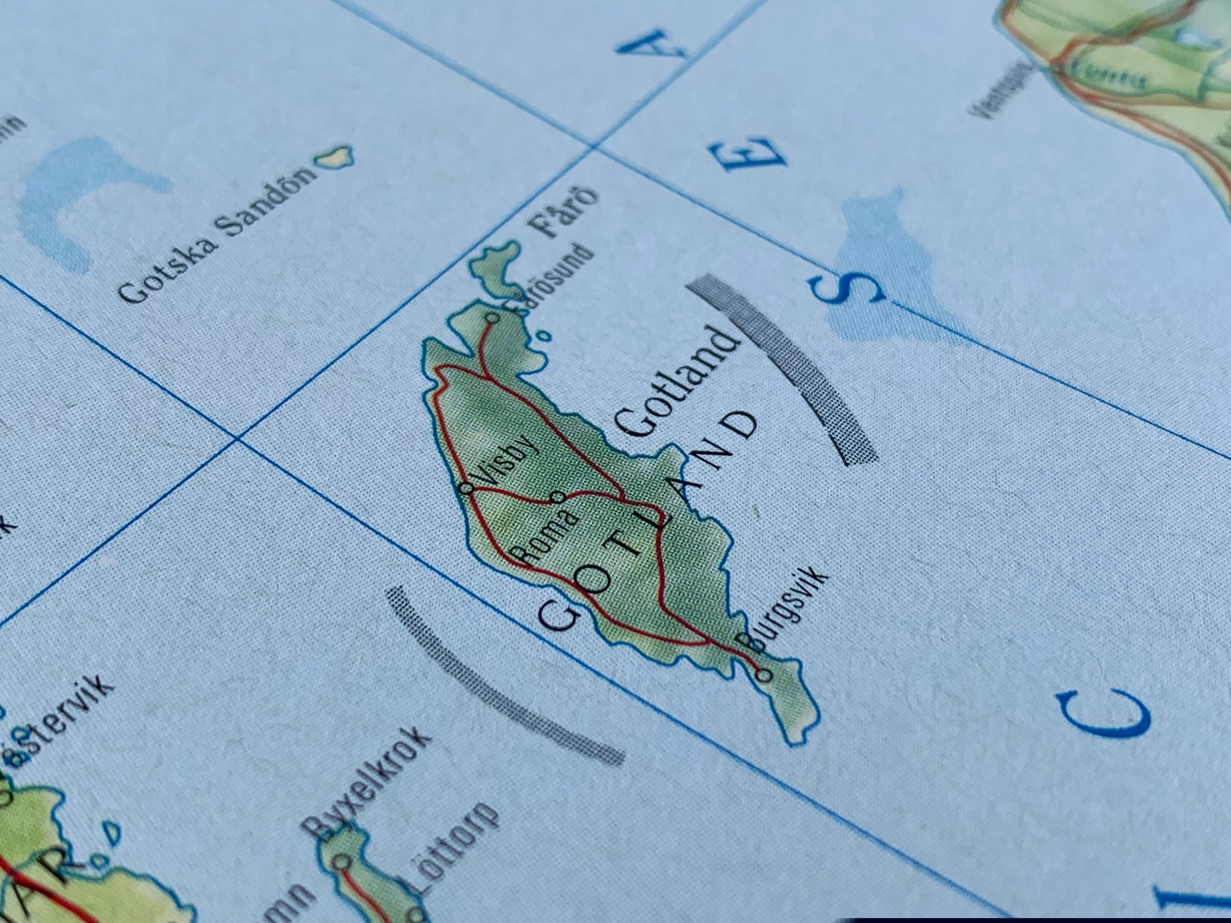 Βαλτική: «Σκιές» νέας δολιοφθοράς σε υποβρύχιο καλώδιο-1