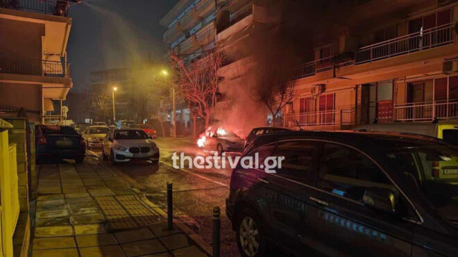 θεσσαλονίκη-στις-φλόγες-τυλίχθηκαν-α-563429377