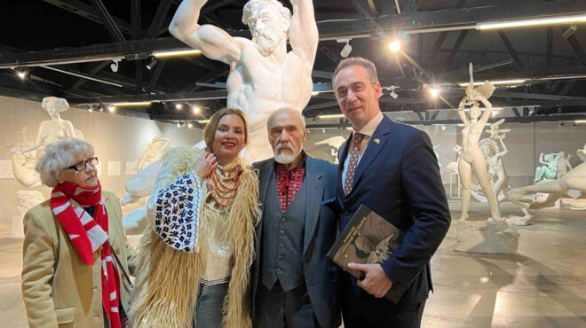 ουκρανία-ο-ανατόλιι-κουστς-και-το-παρ-563420809