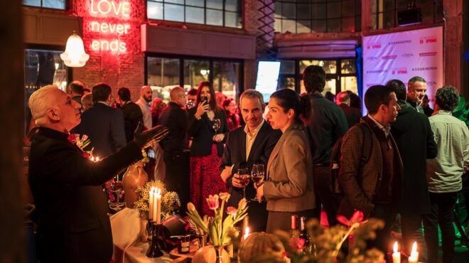 είκοσι-χρόνια-οινοχόος-μια-γιορτή-γ-563428510