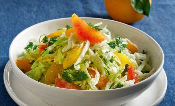 λαχανοσαλάτα-με-μυρώνια-και-καγιέν-563427562