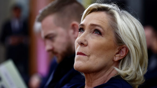 γαλλία-ερευνα-για-τις-απειλές-κατά-δικ-563439925