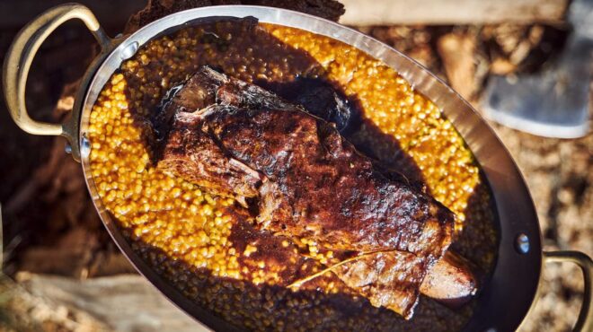 μοσχαρίσια-στηθοπλευρά-με-ξινό-τραχα-563424901