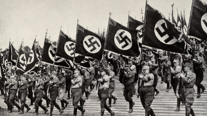 ολλανδία-στο-φως-λίστες-με-450-000-πιθανούς-563399551