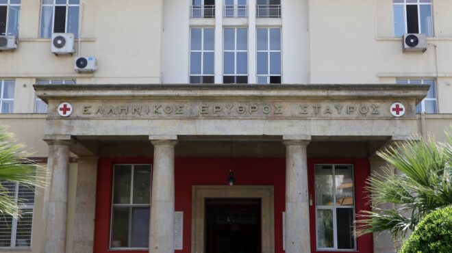 συριζα-για-ερυθρό-σταυρό-η-εγκατάλε-563408710