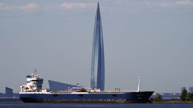 δεκάδες-πετρελαιοφόρα-έριξαν-άγκυρα-563414899