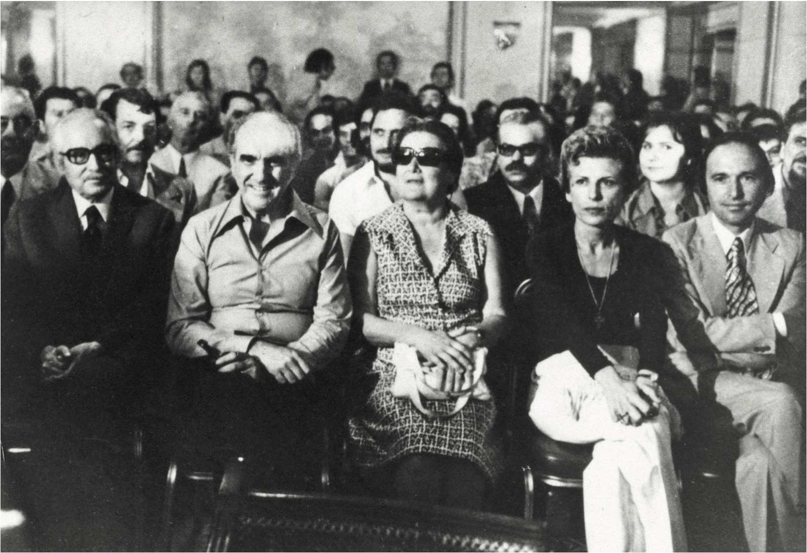 «Δεν είμαι εισαγγελέας, κύριε Θεοδωράκη»-2