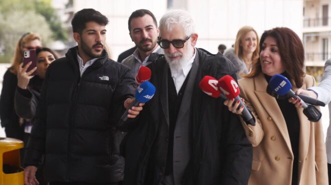 δίκη-φιλιππίδη-απείλησε-την-καταγγέ-563406544