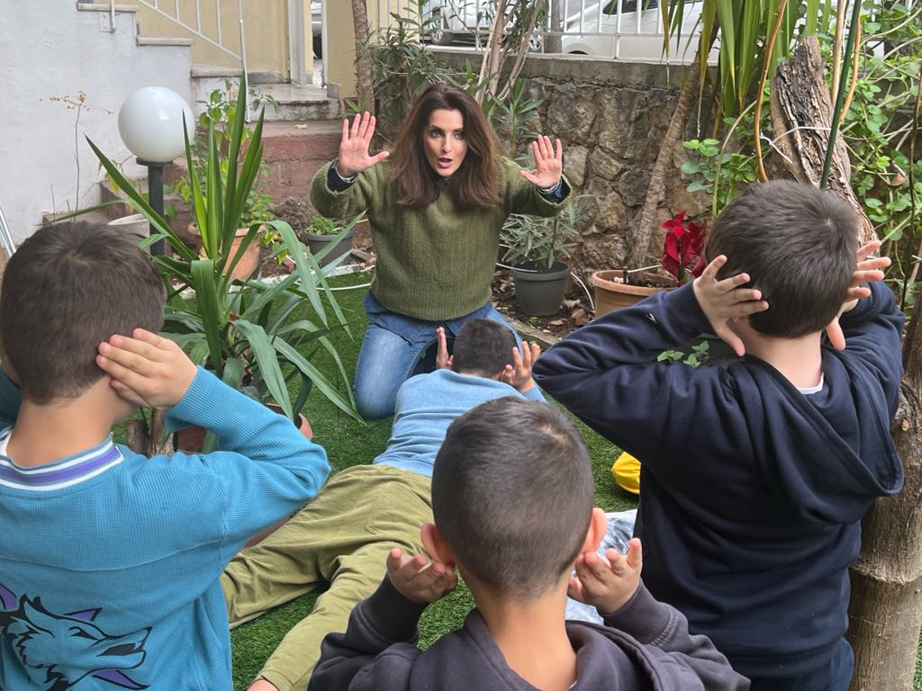 κυρία-ποια-είναι-η-αποστολή-μας-σήμερ-563416324