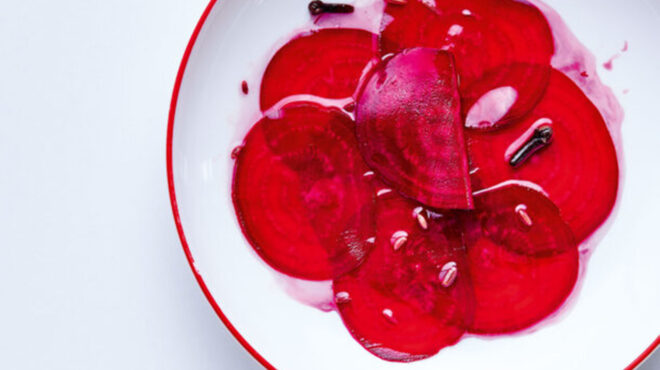 πίκλα-παντζαριού-563407972