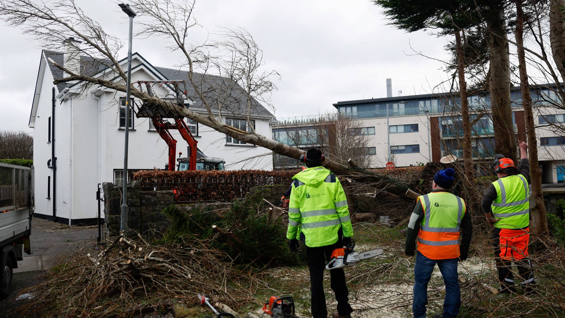 Κακοκαιρία Εογουιν: Ενας νεκρός στην Ιρλανδία – Πάνω από ένα εκατομμύριο οικήματα χωρίς ρεύμα-1