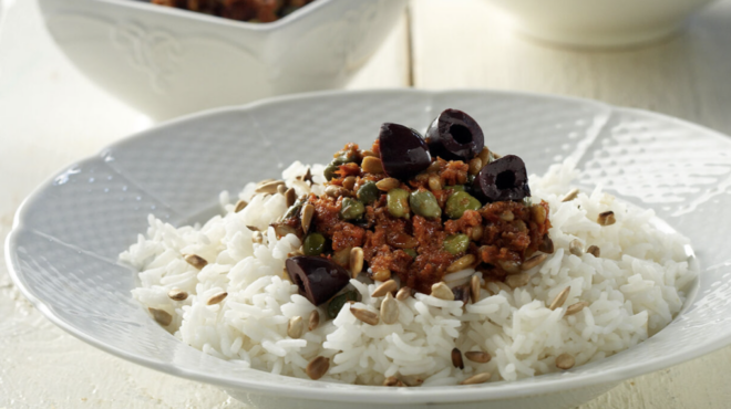 ρύζι-με-ηλιόσπορο-και-λιαστή-ντομάτα-563438068