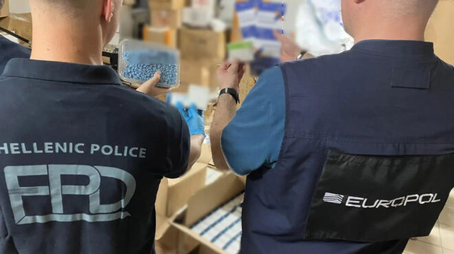 ελ-ασ-δεκάδες-συλλήψεις-για-ουσίες-ντό-563444185