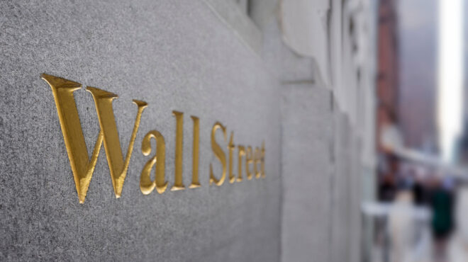 η-wall-street-άνοιξε-με-άνοδο-εν-αναμονή-της-πρώτ-563428231