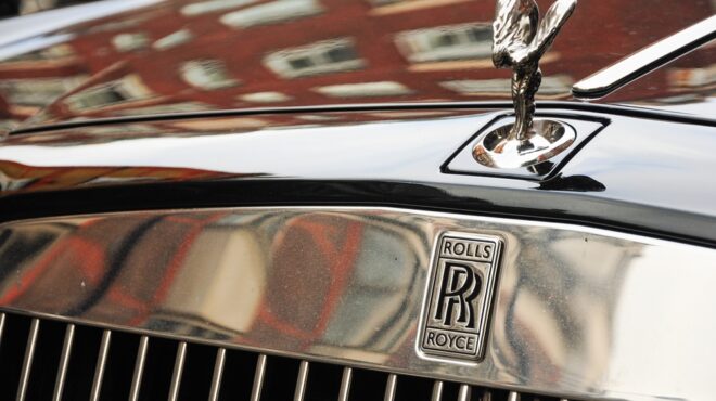 rolls-royce-οι-βαθύπλουτοι-θέλουν-προσωποποιη-563407153