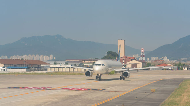 νότια-κορέα-φωτιά-σε-αεροπλάνο-στο-αερ-563440051