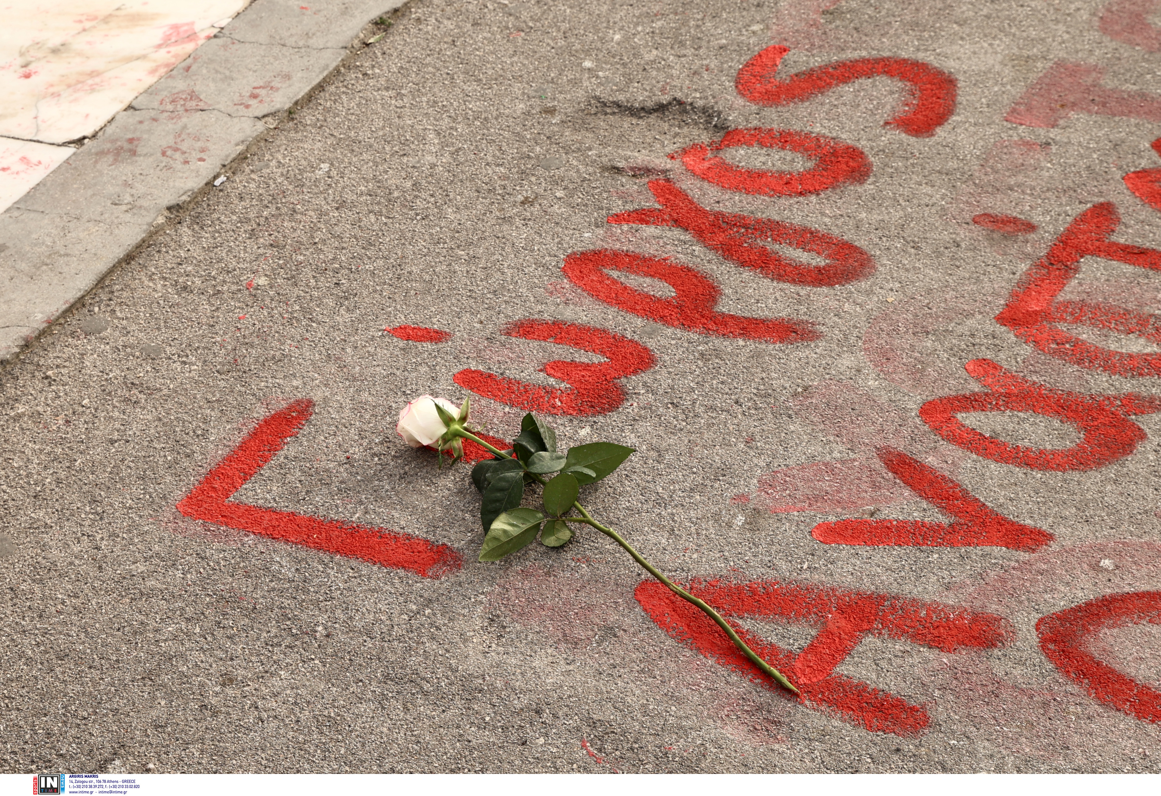 Χιλιάδες διαδηλωτές στο Σύνταγμα για τα Τέμπη-12