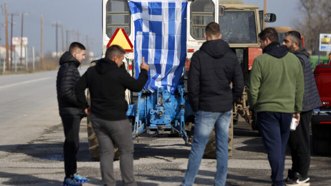 σε-ετοιμότητα-οι-αγρότες-τα-τρακτέρ-π-563436568