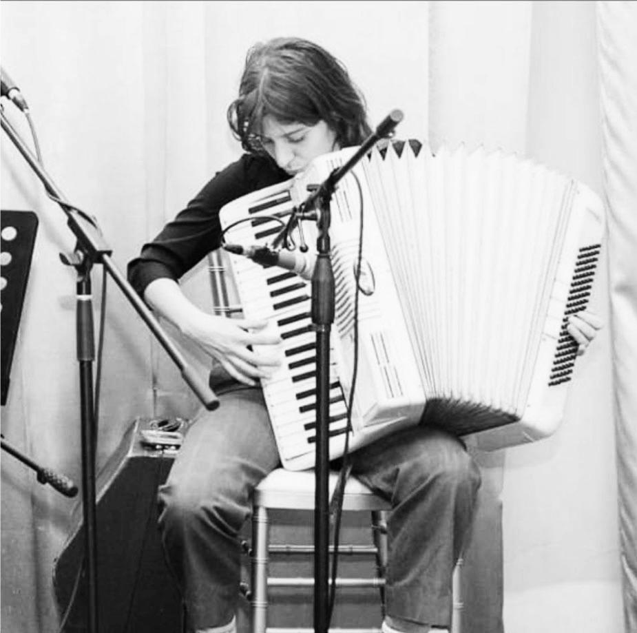 Τι κάνει ο Τσιτσάνης στη Μελβούρνη;-3