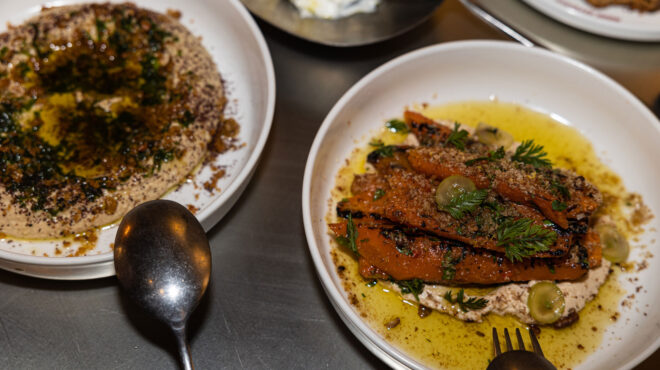 ένα-βουλκανιζατέρ-με-ποτό-φαγητό-και-κ-563429893