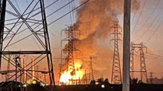 πυρκαγιά-στο-μεγαλύτερο-εργοστάσιο-μ-563421916