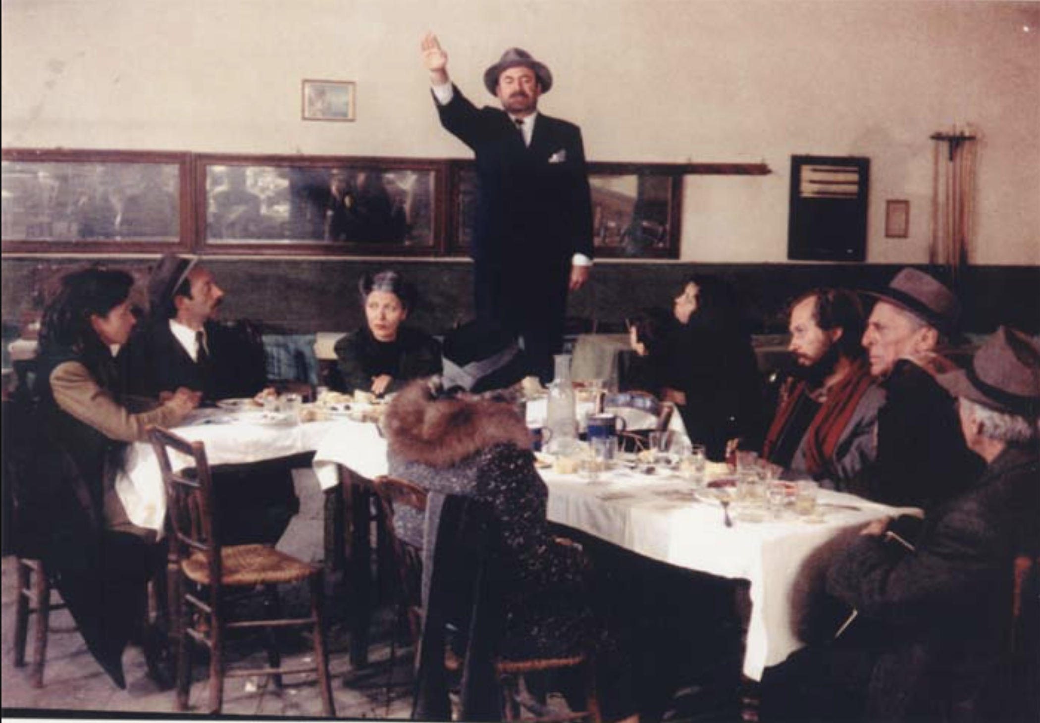 εδώ-ο-αγγελόπουλος-γύρισε-τον-θίασο-563470804