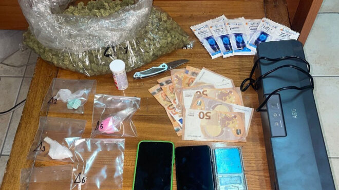 κέρκυρα-κοκαΐνη-κάνναβη-και-χάπια-ecstasy-ε-563464159