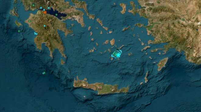 σεισμός-τώρα-5-ρίχτερ-ανάμεσα-σε-σαντορ-563452153