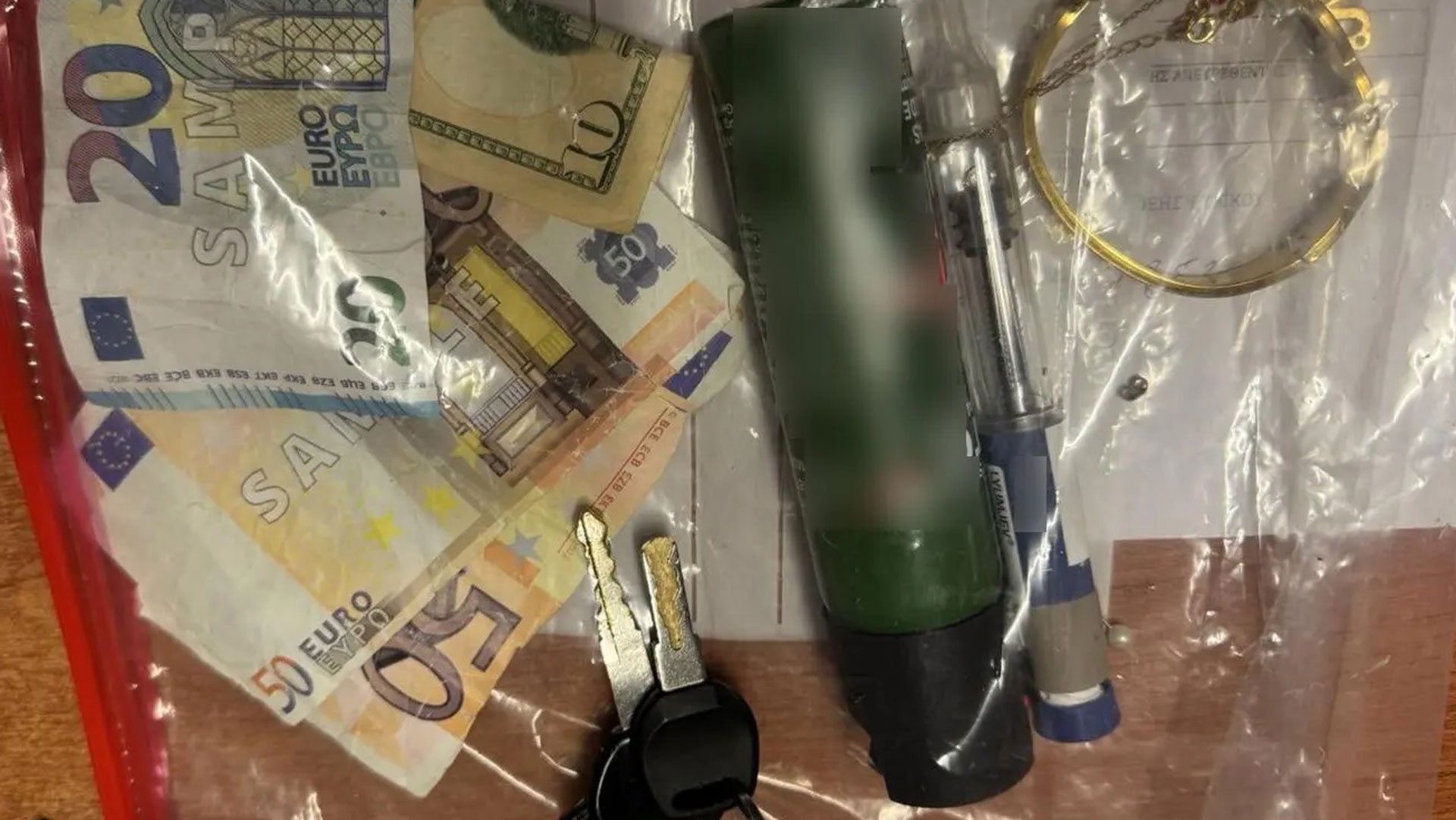 Νέο Ψυχικό: Δύο συλλήψεις για ναρκωτικά και κλοπή δικύκλου-2