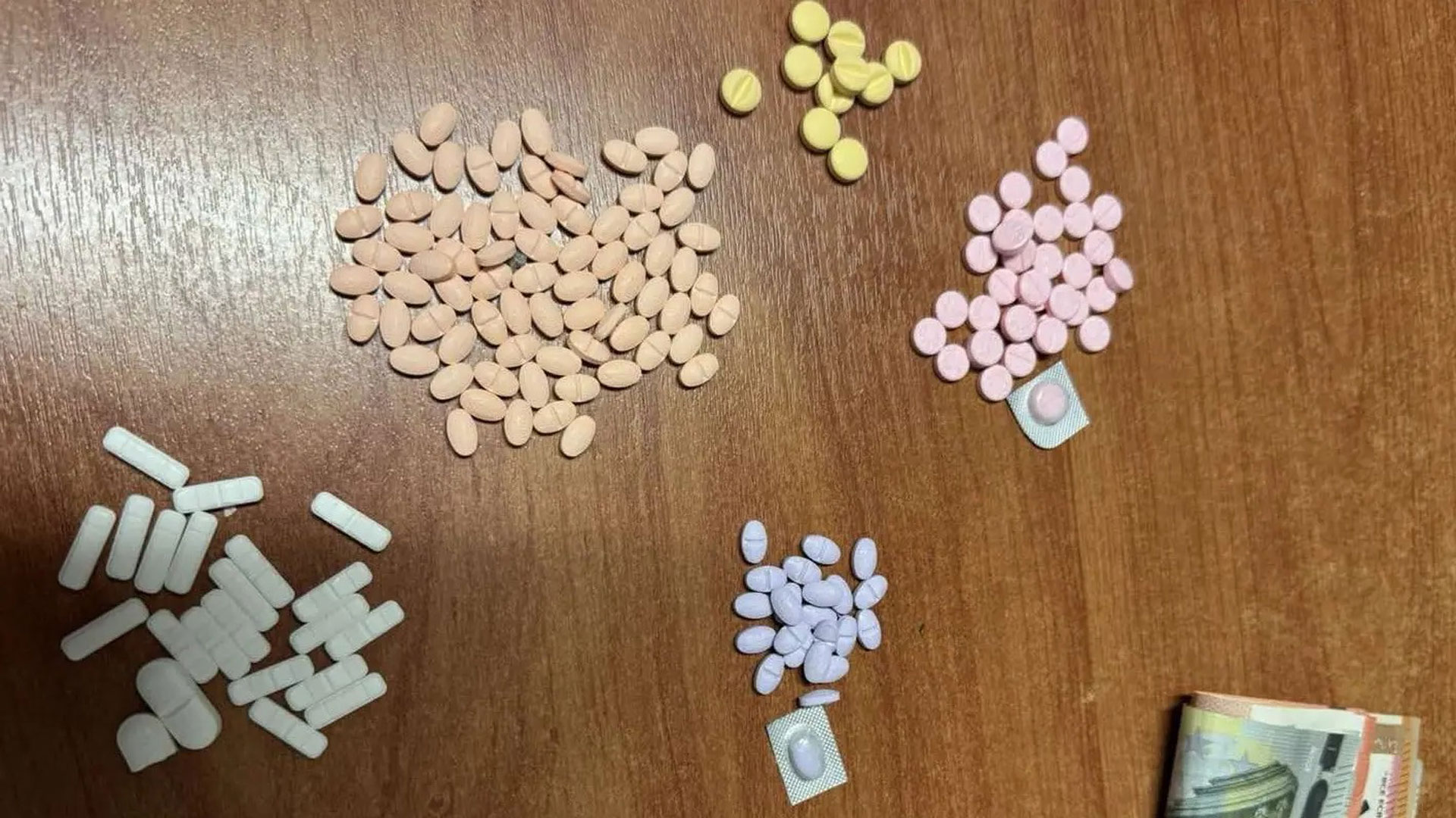 Νέο Ψυχικό: Δύο συλλήψεις για ναρκωτικά και κλοπή δικύκλου-1