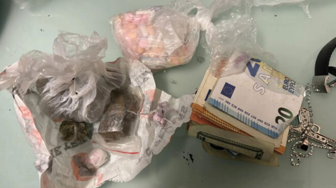 νέο-ψυχικό-δύο-συλλήψεις-για-ναρκωτικ-563464093