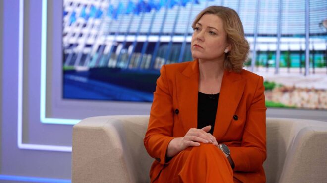 arte-συνέντευξη-με-τη-χένα-βίρκουνεν-ο-563478232