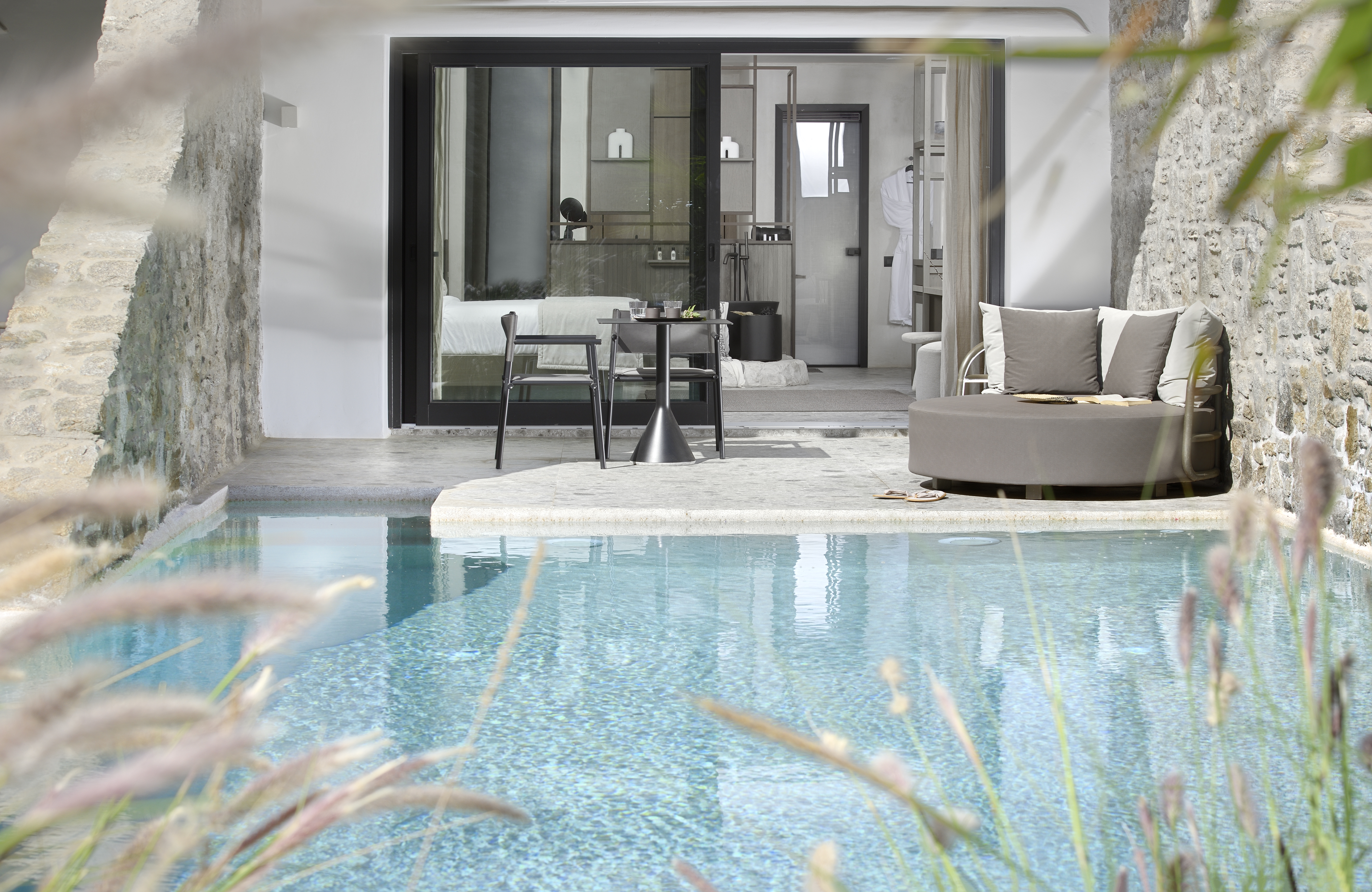 Μια κληρονομιά Μυκονιάτικης φιλοξενίας: Το ταξίδι της οικογένειας Κουσαθανά-7