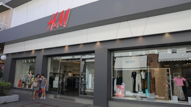 φέρνει-τα-arket-στην-ελλάδα-η-hm-563453599