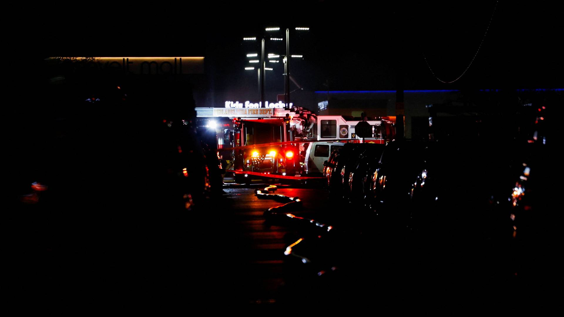 ΗΠΑ: Συνετρίβη ιδιωτικό αεροσκάφος στη Φιλαδέλφεια – Νεκροί οι έξι επιβαίνοντες (βίντεο)-2